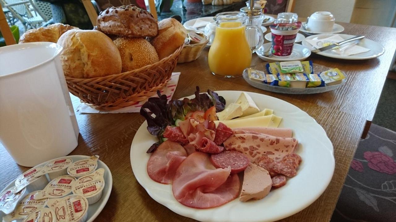 Gaestehaus Cafe Heck Titisee Exterior foto